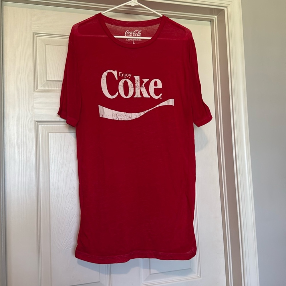 Men’s Coca Cola Vintage Red Burnout tee size Large